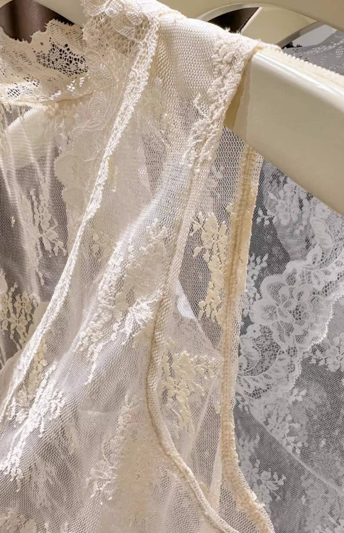 Floral Lace Sheer Mesh V-Neck Fitted Layered Tank Top: Beige / S/M