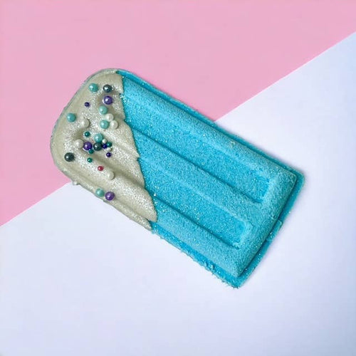 Blue Popsicle Prize Inside Bath Bomb