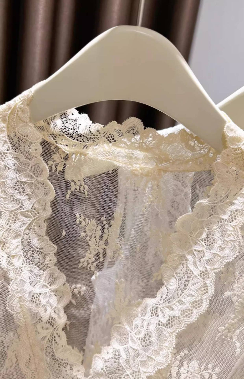 Floral Lace Sheer Mesh V-Neck Fitted Layered Tank Top: Beige / S/M