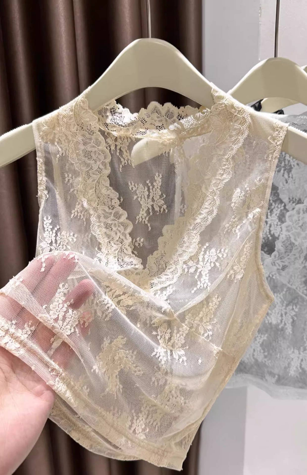 Floral Lace Sheer Mesh V-Neck Fitted Layered Tank Top: Beige / S/M