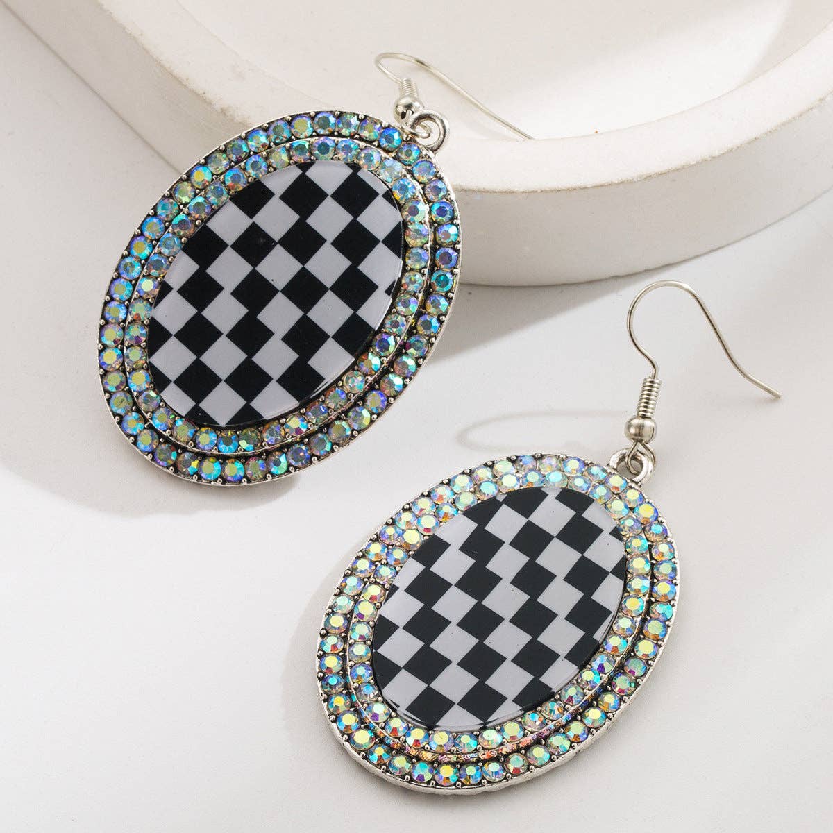 Geometric Drip-Shaped Earrings with Turquoise Gemstone: Classic Black Check
