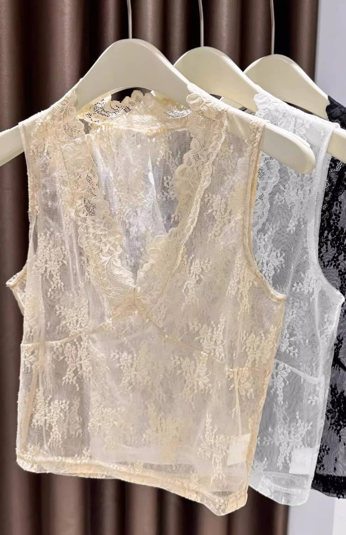 Floral Lace Sheer Mesh V-Neck Fitted Layered Tank Top: Beige / S/M