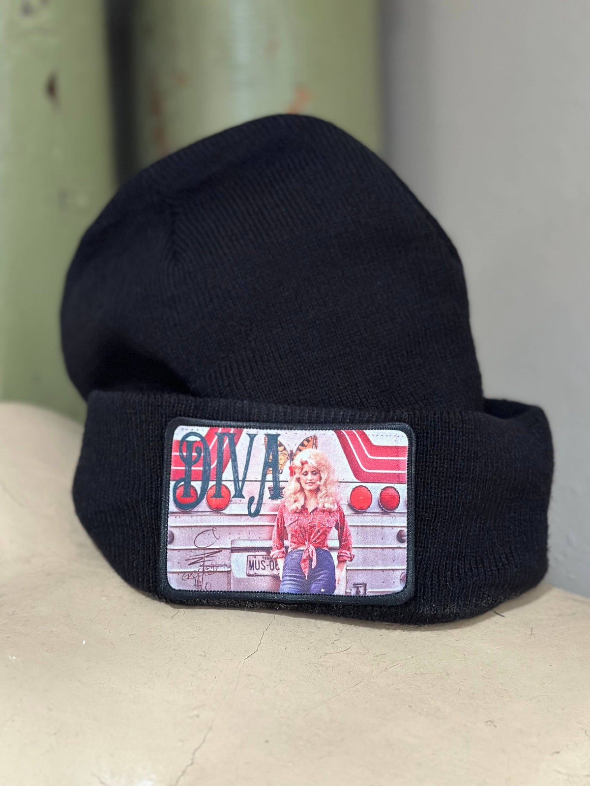 DIVA Dolly Parton Stocking Hat Beanie: Pink