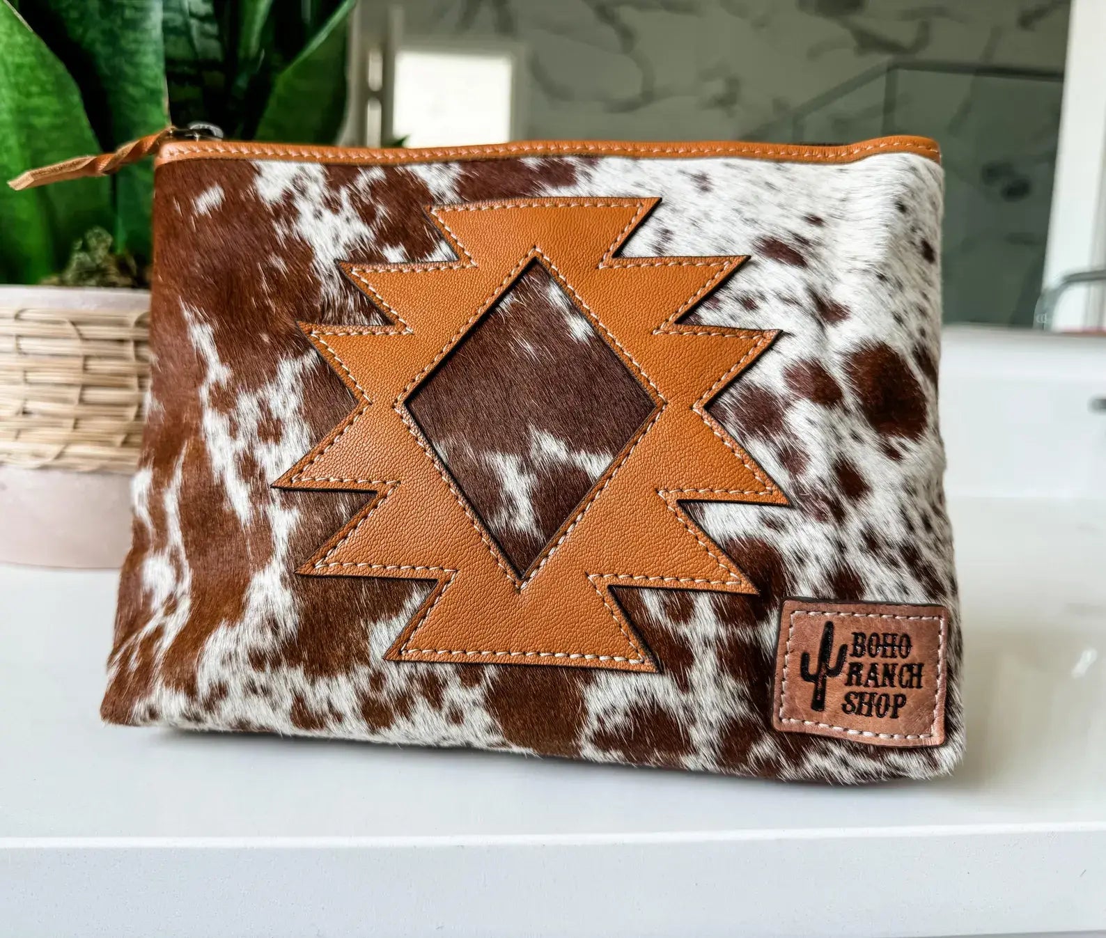 COWHIDE AZTEC  MAKEUP bag Genuine Hair On travel: Tan Leather